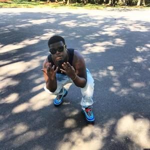 Meet your Posher, Zoefam